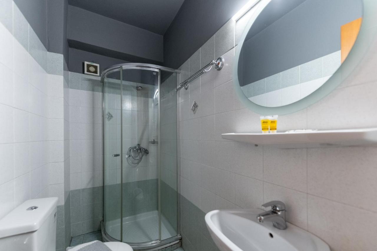 Stalis Hotel Athena Bagian luar foto