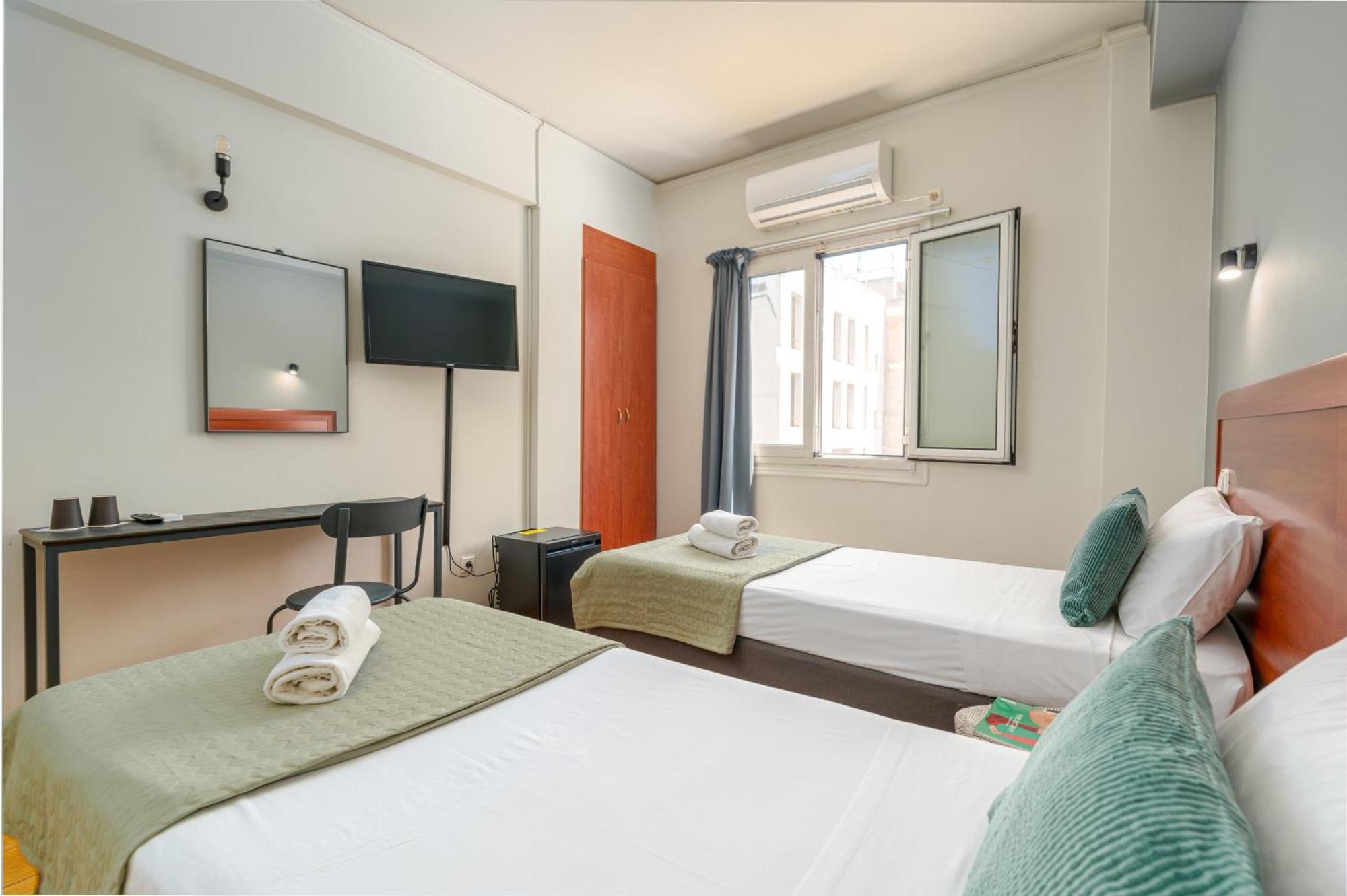 Stalis Hotel Athena Bagian luar foto
